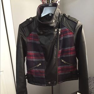 New coat, never wore. size: S